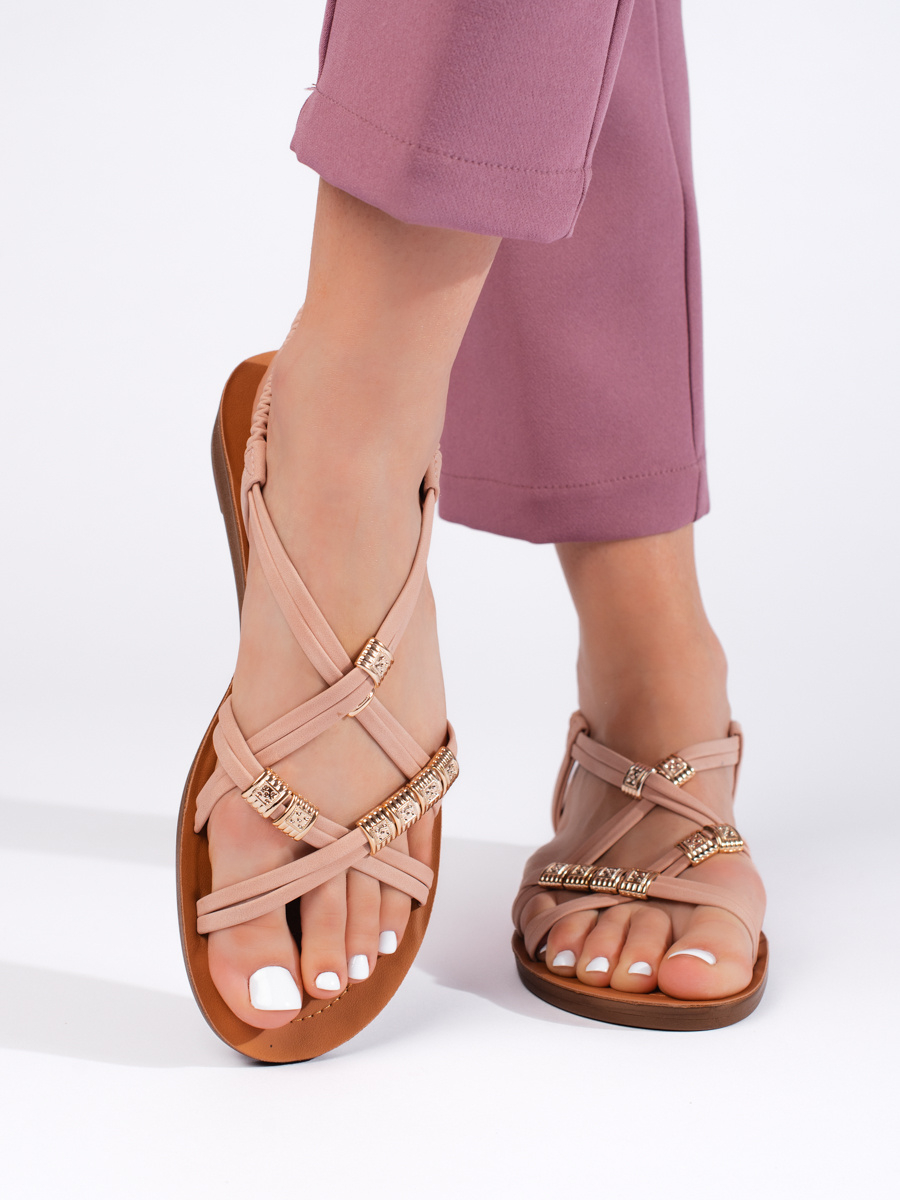Moderní dámské růžové sandály na plochém podpatku