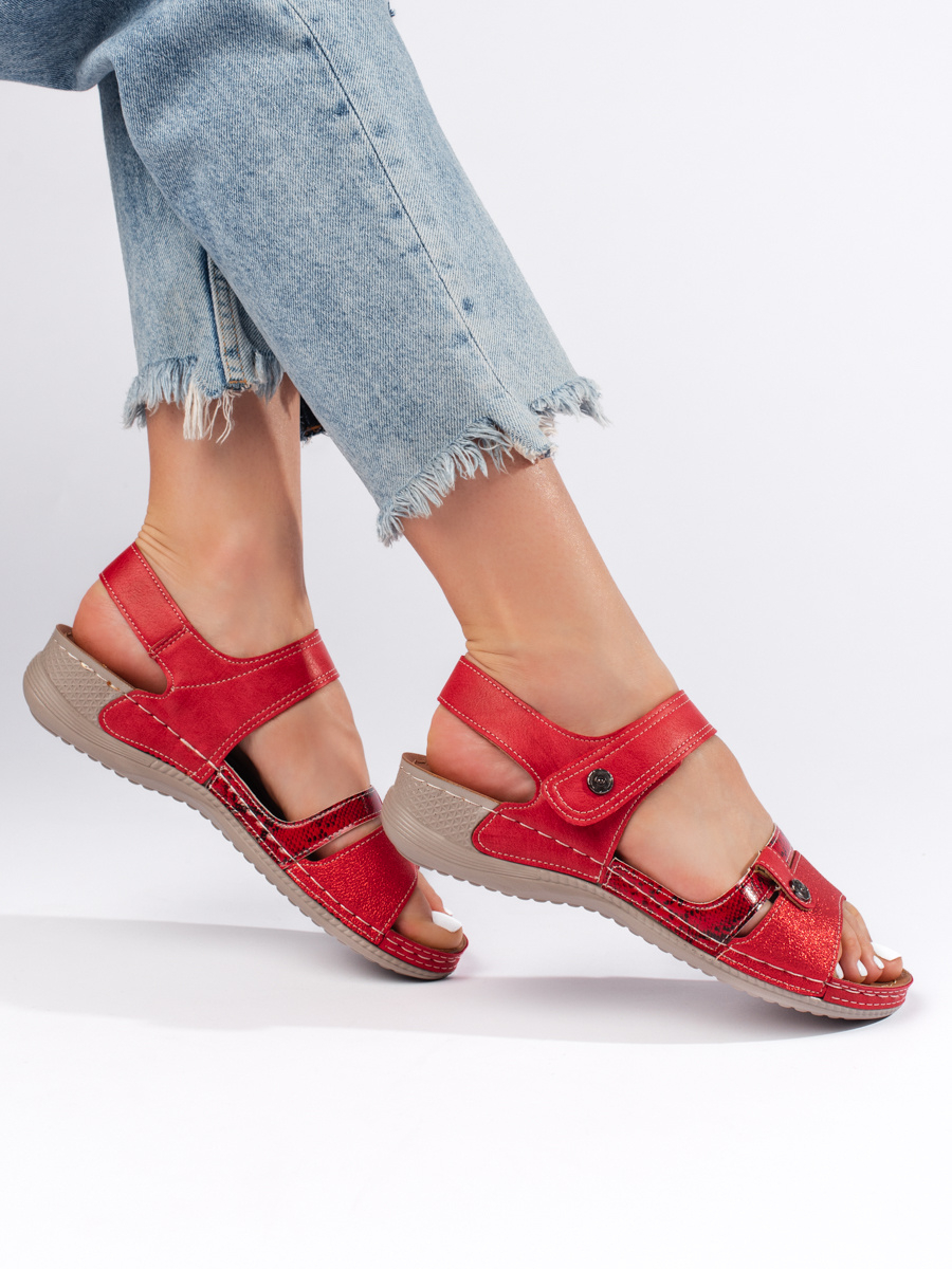 Módní sandály červené dámské na plochém podpatku