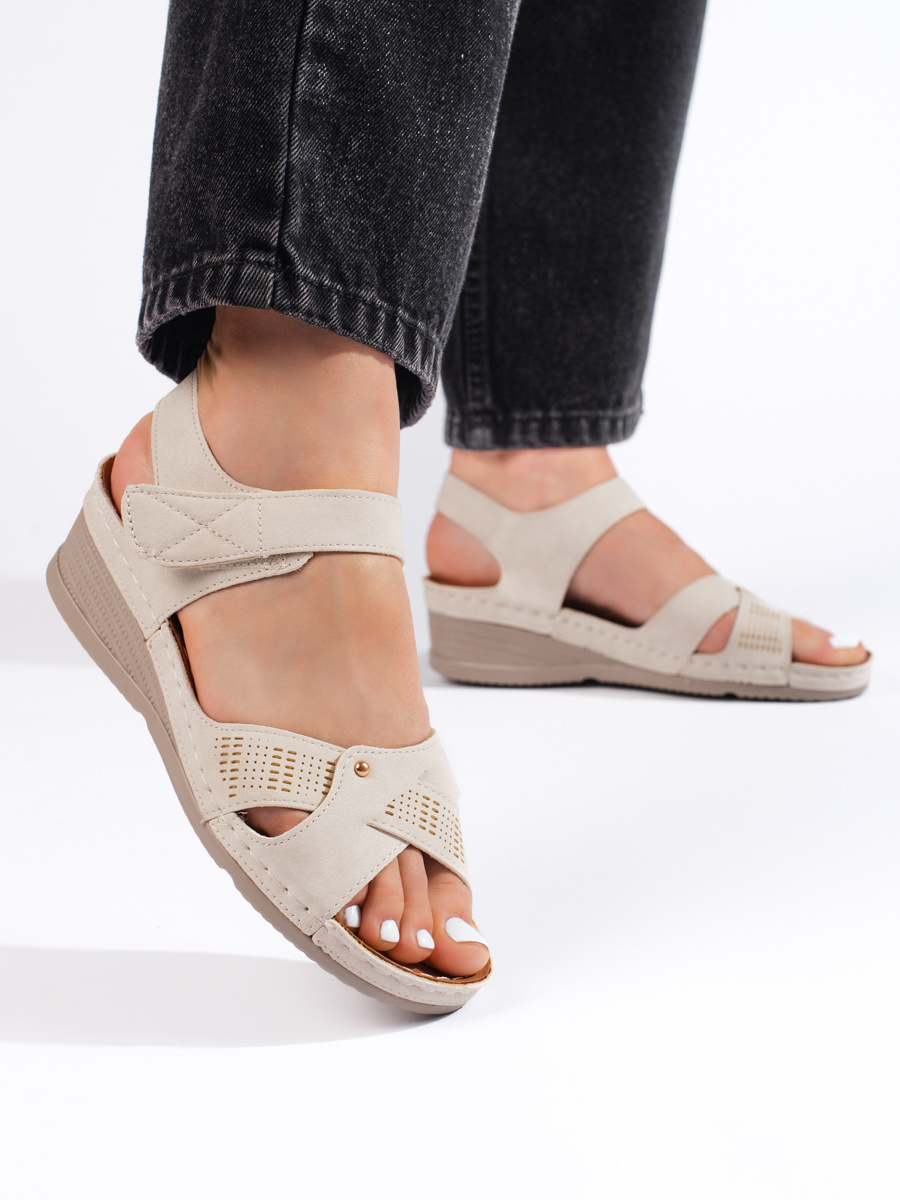 Zajímavé sandály dámské hnědé platforma